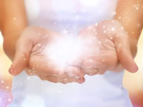 Formation aux soins énergétiques Lahochi Formation aux soins énergétiques Reiki Lahochi - Brocéliande Ille et Vilaine Morbihan